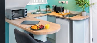 Hilltop Apartment 9 - UK50601