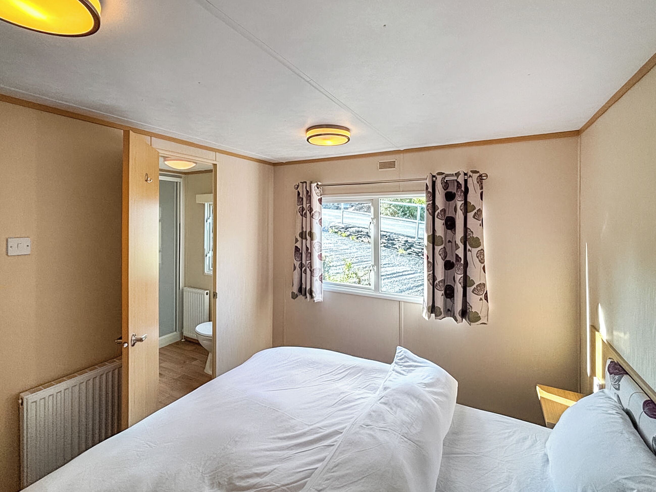2 bedrooms, free WiFi