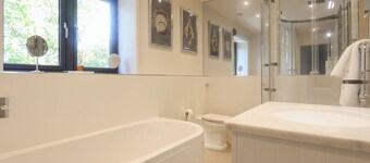 4 chambres Ă coucher Ă Royal Wootton Bassett