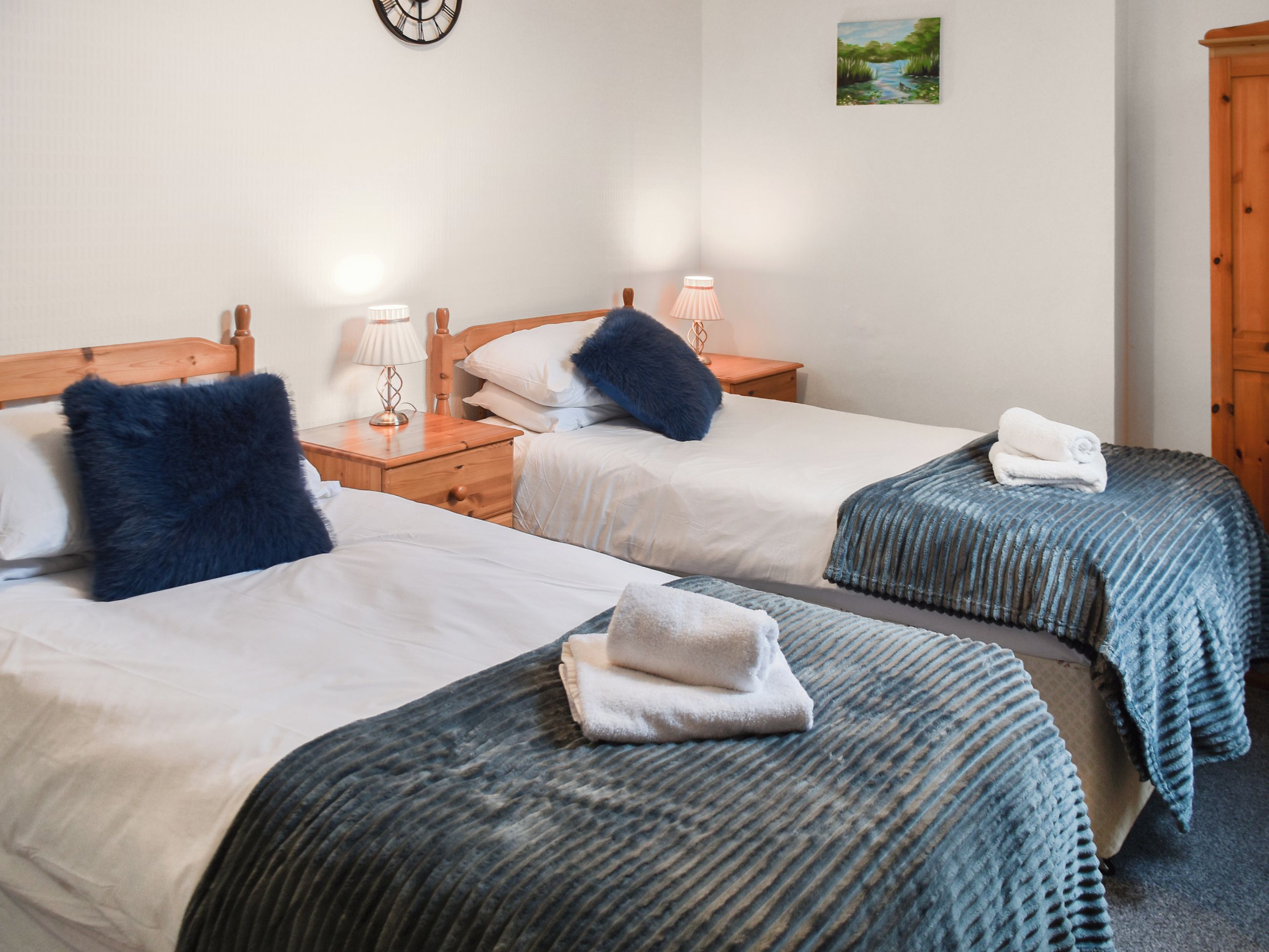 Twin bedroom | Sunnydene, Great Yarmouth