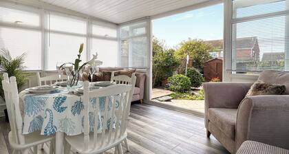 2 bedroom accommodation in Redcar