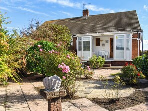 Exterior - 2 bedroom accommodation in Redcar (Redcar)