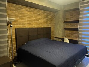 2 habitaciones, tabla de planchar con plancha, wifi y ropa de cama