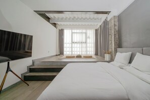 Senior Room | Premium bedding, down comforters, memory foam beds - 24H COLOR HOTEL Minjie Road (Xi'an)