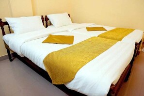 Basic Double Room | Free WiFi