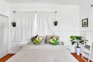 Desk, iron/ironing board, travel crib, WiFi