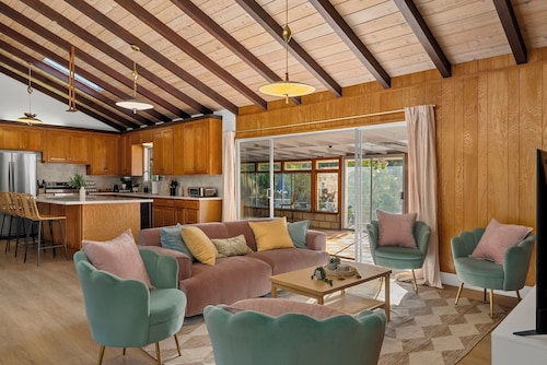 Relaxing Ranch Retreat w/ Sauna, Wading Pool & Game Room