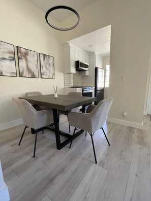 تناول الطعام