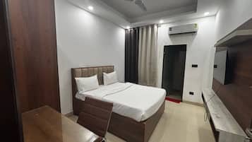 Habitación Deluxe doble | Escritorio, espacio para trabajar con un portátil, wifi gratis