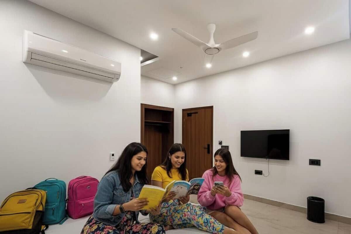 Quarto casal luxo | Escrivaninha, Wi-Fi de cortesia