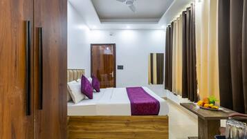 Quarto casal luxo | Wi-Fi de cortesia