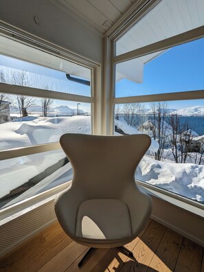 Interior - large exclusive Villa with panoramic view and jacuzzi. (Tromsø)