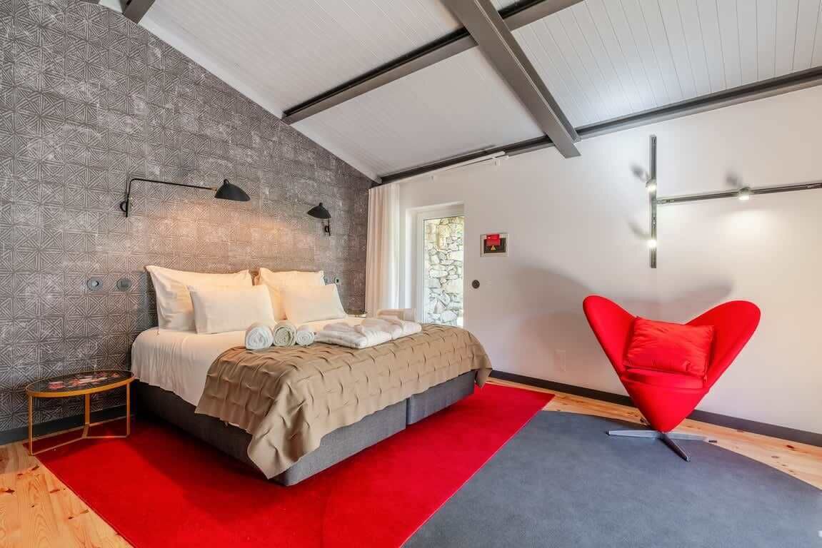 1 bedroom, internet, bed sheets