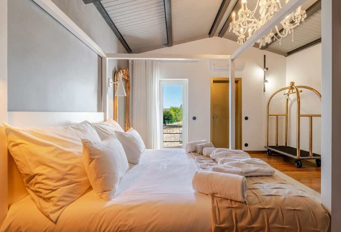 10 Schlafzimmer, Internetzugang, Bettwäsche