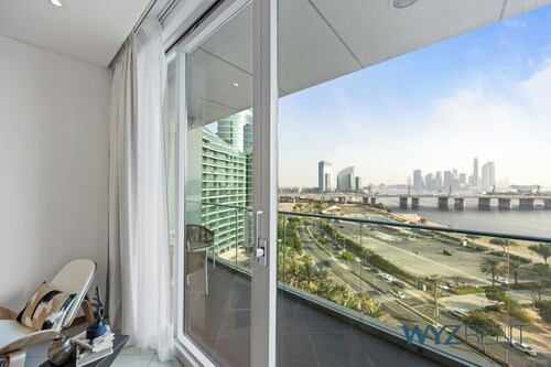 Creekside Haven 2BR Marsa Plaza DFC