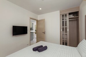 Standard Condo, Balcony, Sea View | In-room safe, blackout drapes, iron/ironing board, free WiFi