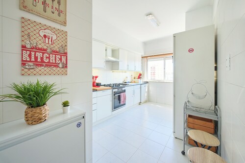 CasaFernandes 15 - Modern 2BR near the Metro | Lisbon, Sintra and Cascais