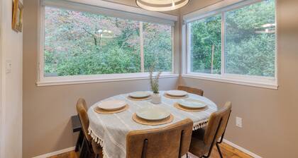 Stylish Forest Getaway on Whidbey Island | Near Beaches, Wineries & Trails