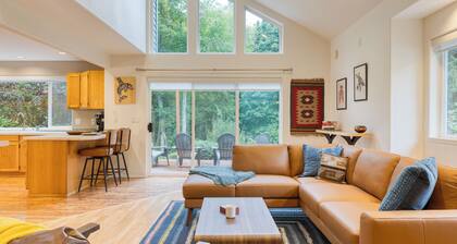 Forest Front Home w/ Fire Pit, Mins to Beaches, Wineries | Cedarview Retreat