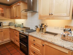 Oppvaskmaskin og kjøkkenutstyr