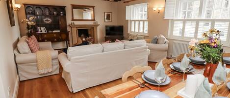 บริเวณนั่งเล่น