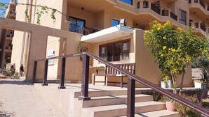 Unclassified image, 5 of 28, button - Studio • Side Sea View • Pool • Turtles Beach (Hurghada 2)
