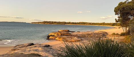 بالقرب من الشاطئ، مناشف للشاطئ