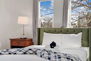 Apartment, 3 Bedrooms | Free WiFi
