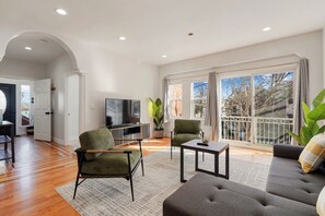 Departamento, 3 habitaciones | Área de sala de estar