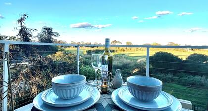 The Tournament House, Luxe Golf Resort Sanctuary Lakes, 20km to Melbourne Center