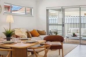 تلفزيون، مكتب