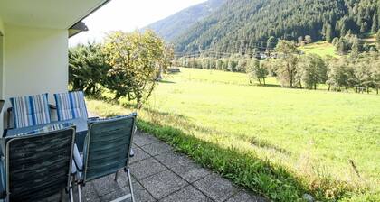 Lovely apartment for 5 guests with WIFI, TV and terrace