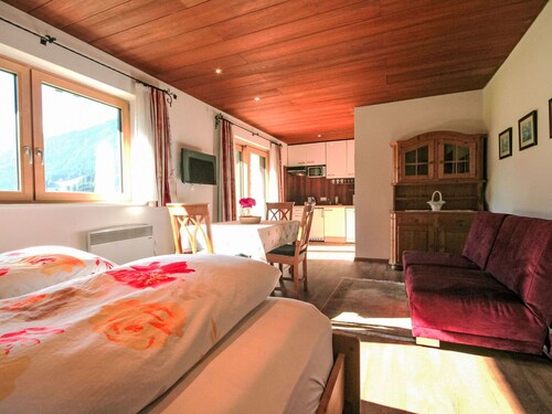 Nice apartment for 6 guests with WIFI, TV and terrace