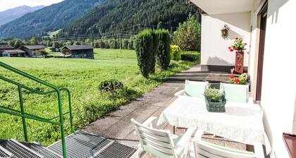 Beautiful apartment for 6 guests with WIFI, TV and terrace