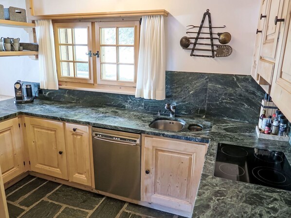 Horno y lavavajillas