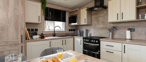 Micro-ondes, lave-vaisselle