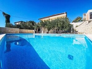 Blue, Swimming Pool, Composite Material, Resort, Shade, Flagstone, Eco Hotel, Backyard, Villa, Outdoor Furniture - Beautiful  villa for 6 guests with private pool, WIFI, A/C, TV, terrace and pets allowed (Marina)