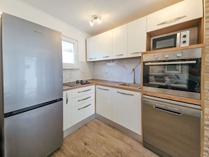 Microwave, oven, dishwasher