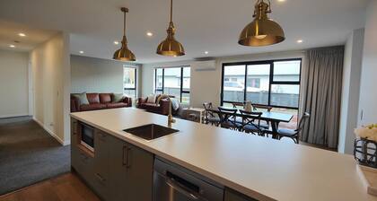 Luxury on Luxmore Drive