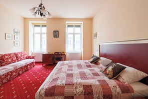 1 chambre, fer et planche à repasser, Wi-Fi, draps fournis
