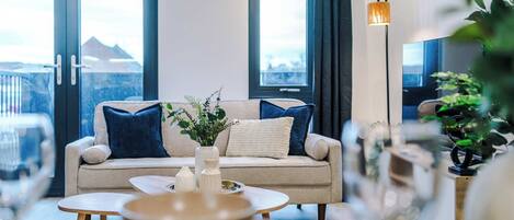 تلفزيون، مكتب