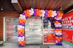Mặt tiền nơi lưu trú