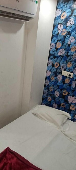 Quarto triplo | Camas extras/dobráveis (sobretaxa), Wi-Fi de cortesia, roupa de cama