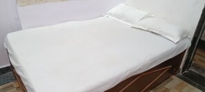 豪華客房 | 折疊床/加床、免費無線上網、床單