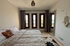 1 bedroom, iron/ironing board, WiFi, bed sheets - The Charming Beachfront Retreat in Fanadir (Hurghada)