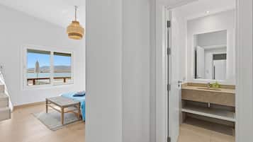 3 soverom, strykejern/-brett, wi-fi og sengetøy