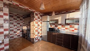 Private kitchen - Sheki Central Apartment Deluxe (Sheki)