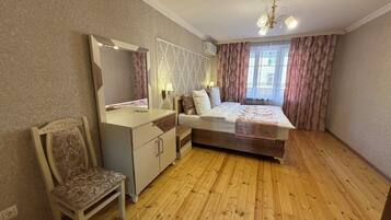 Comfort Apartment, Balcony, City View