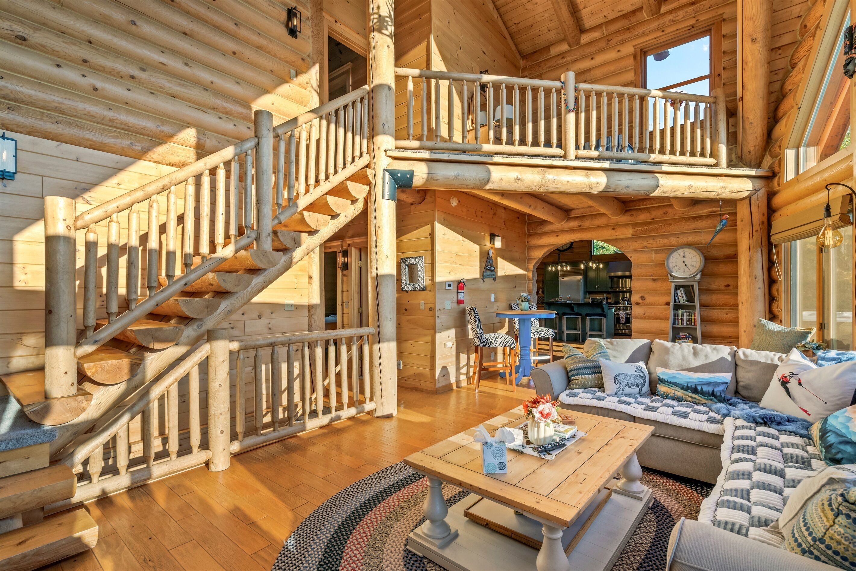 Een smart-tv, een open haard, videogames en boeken