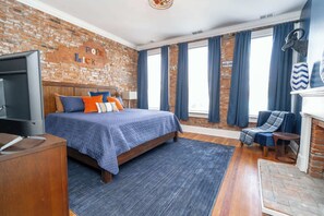 4 عدّة غرف نوم ومكتب ومكواة/لوح كي وواي فاي